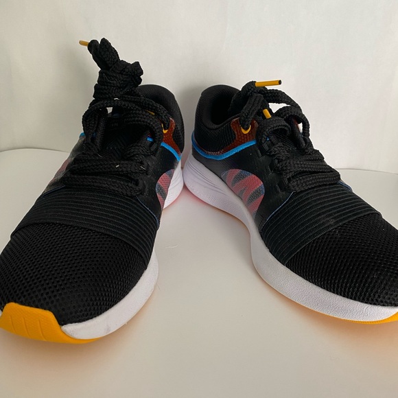 Under Armour black sneakers NWOT - Picture 5 of 5